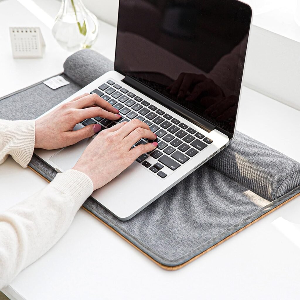 Ergonomisch laptopkussen mobiel ondersteunend tweezijdig kussen met opbergvak voor laptops en tablets tot 16 inch gebruik thuis en onderweg