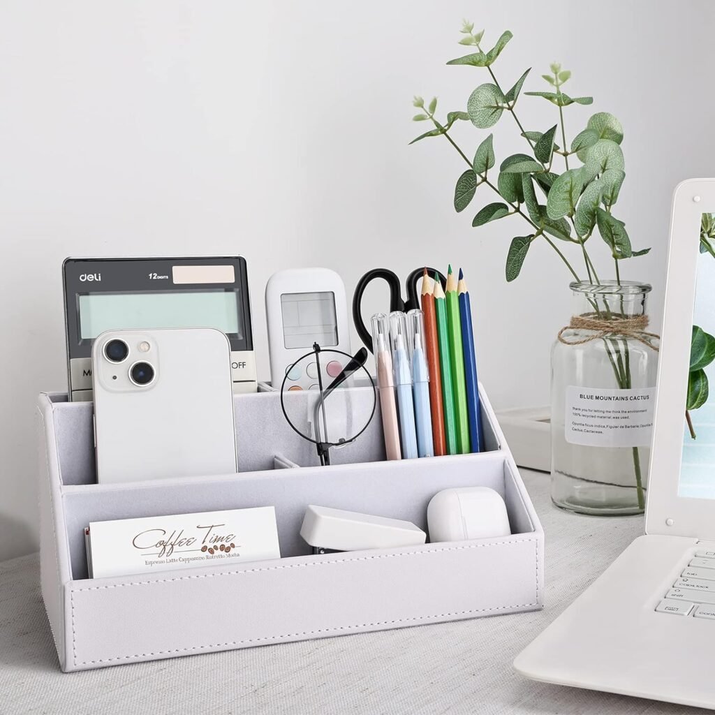 PU leren bureau organizer met pennenhouders en opbergvakken voor een net en georganiseerd bureau in licht wit design