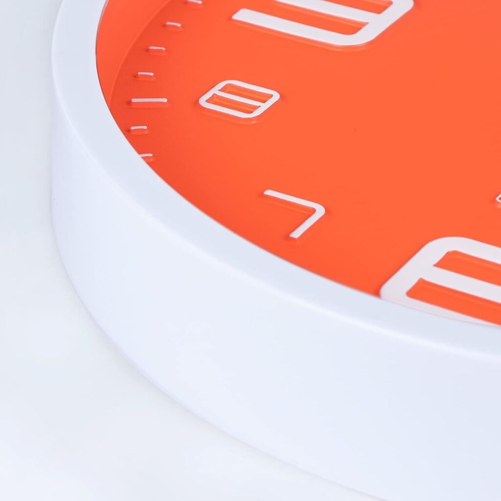 Oranje wandklok 30cm analoog met 3D cijfers en stille quartz beweging voor keuken en woonkamer
