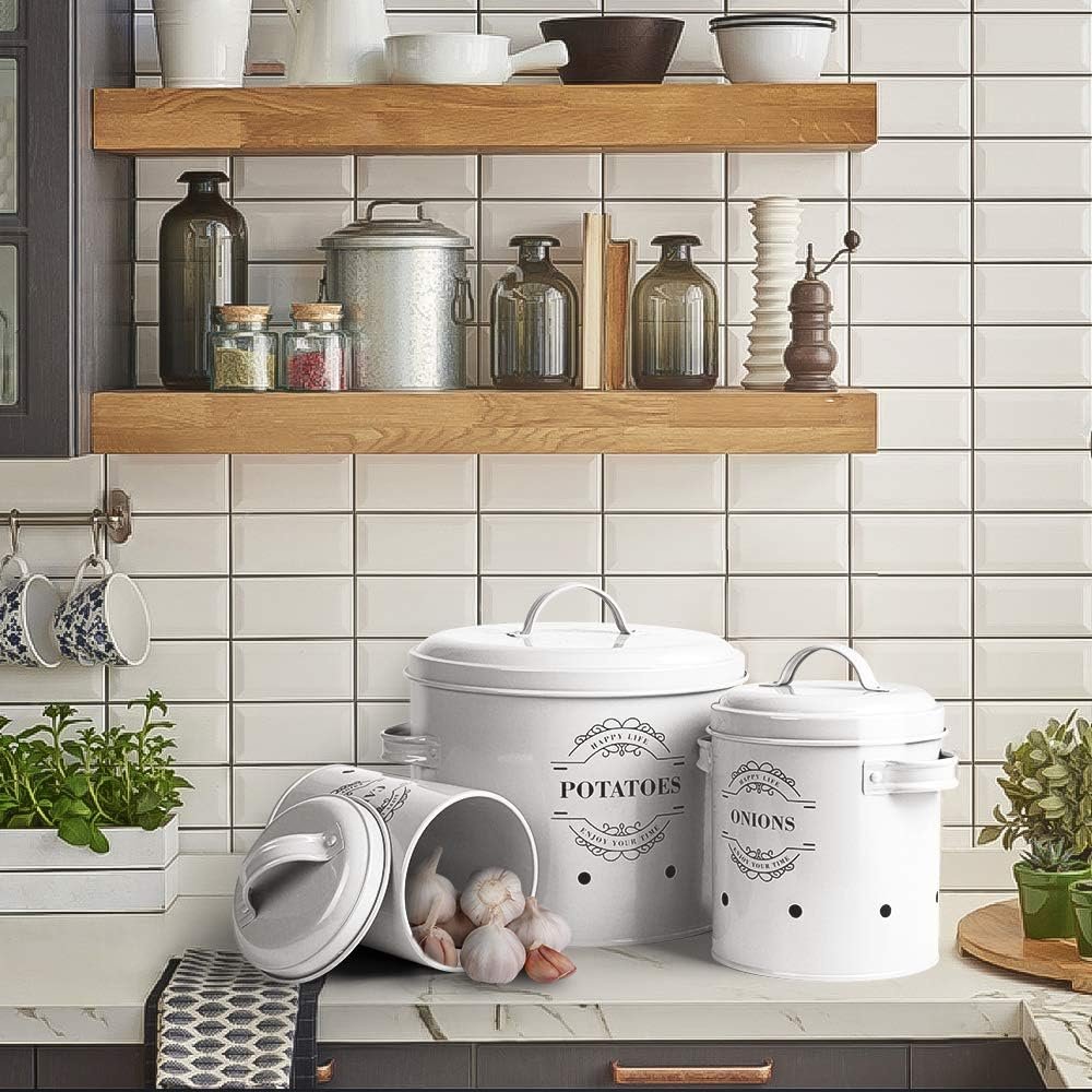 Set van 3 witte emaille voorraadpotten voor uien knoflook en aardappelen met ventilatiegaten keuken opbergmanden