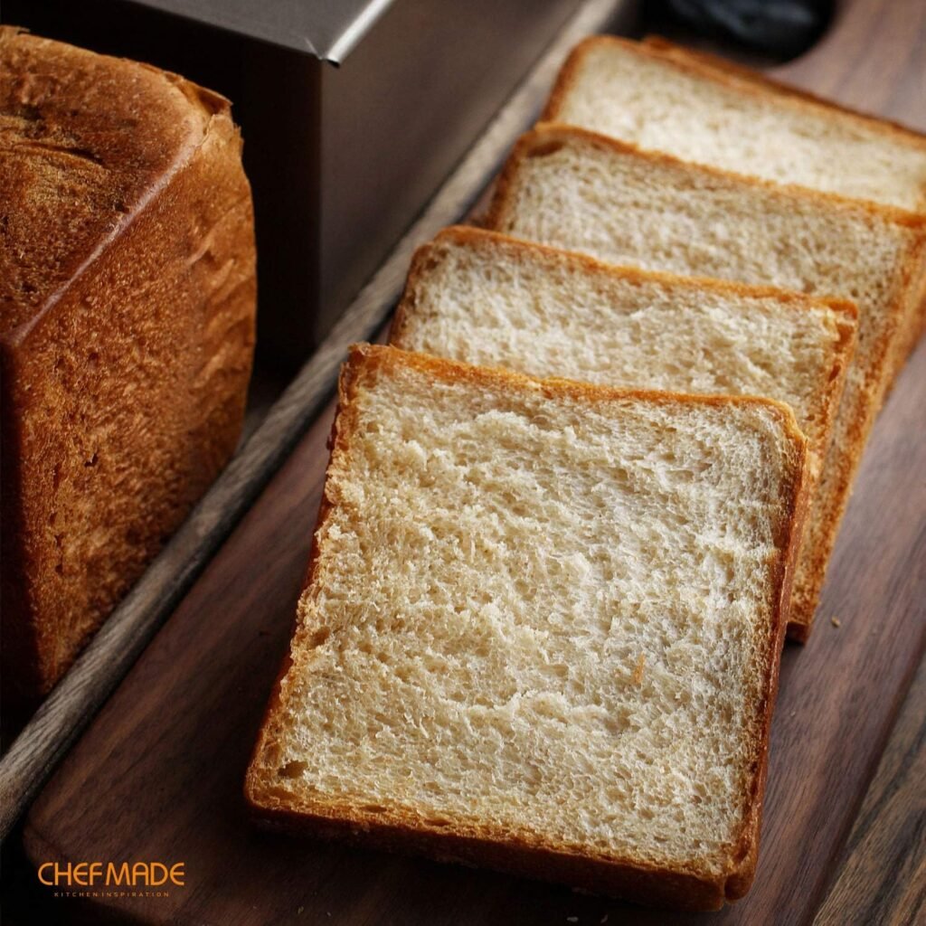 Rechthoekige broodbakvorm met deksel goudkleurig en antiaanbaklaag voor brood, cake en sandwiches