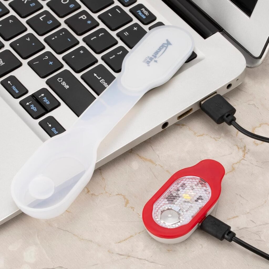 USB oplaadbare clip-on zaklamp met magneet, 3 lichtmodi en sleutelhangerlampje voor nachtverlichting en onderweg gebruik