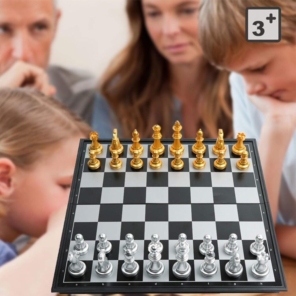 Magnetisch schaakspel met goud en zilver schaakstukken, opvouwbaar schaakbord 36x36 cm met opbergruimte voor kinderen en volwassenen