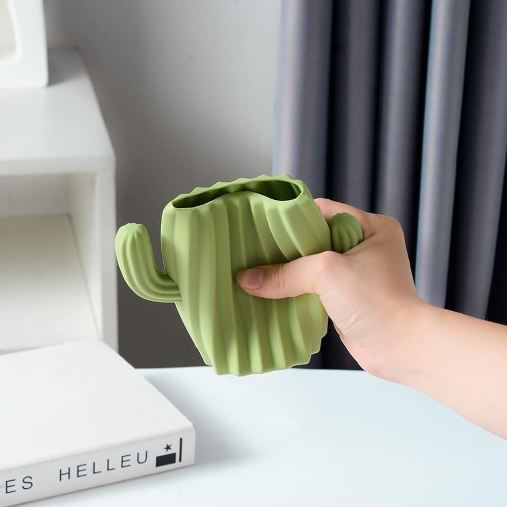 Siliconen cactus penhouder als bureau organizer voor pennen en potloden in groen