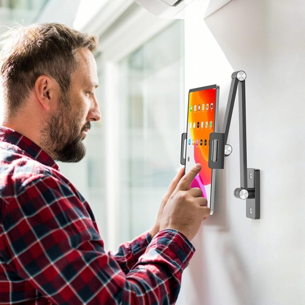 Muurbeugel voor tablet aluminium 360° draaibaar en opvouwbaar voor 4-13 inch tablets en smartphones