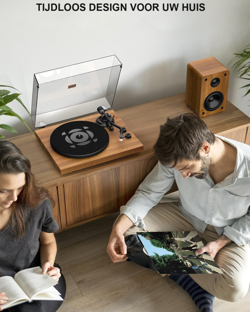 Platenspeler met stereo speakers, ingebouwde voorversterker en S-vormige toonarm voor vin