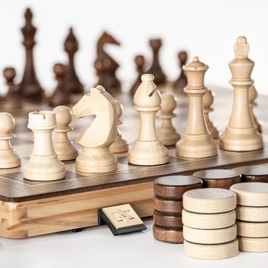 Magnetisch houten schaakbord 38 cm met vouwbord en Staunton schaakstukken van mahonie en esdoorn hout, koning 7,5 cm