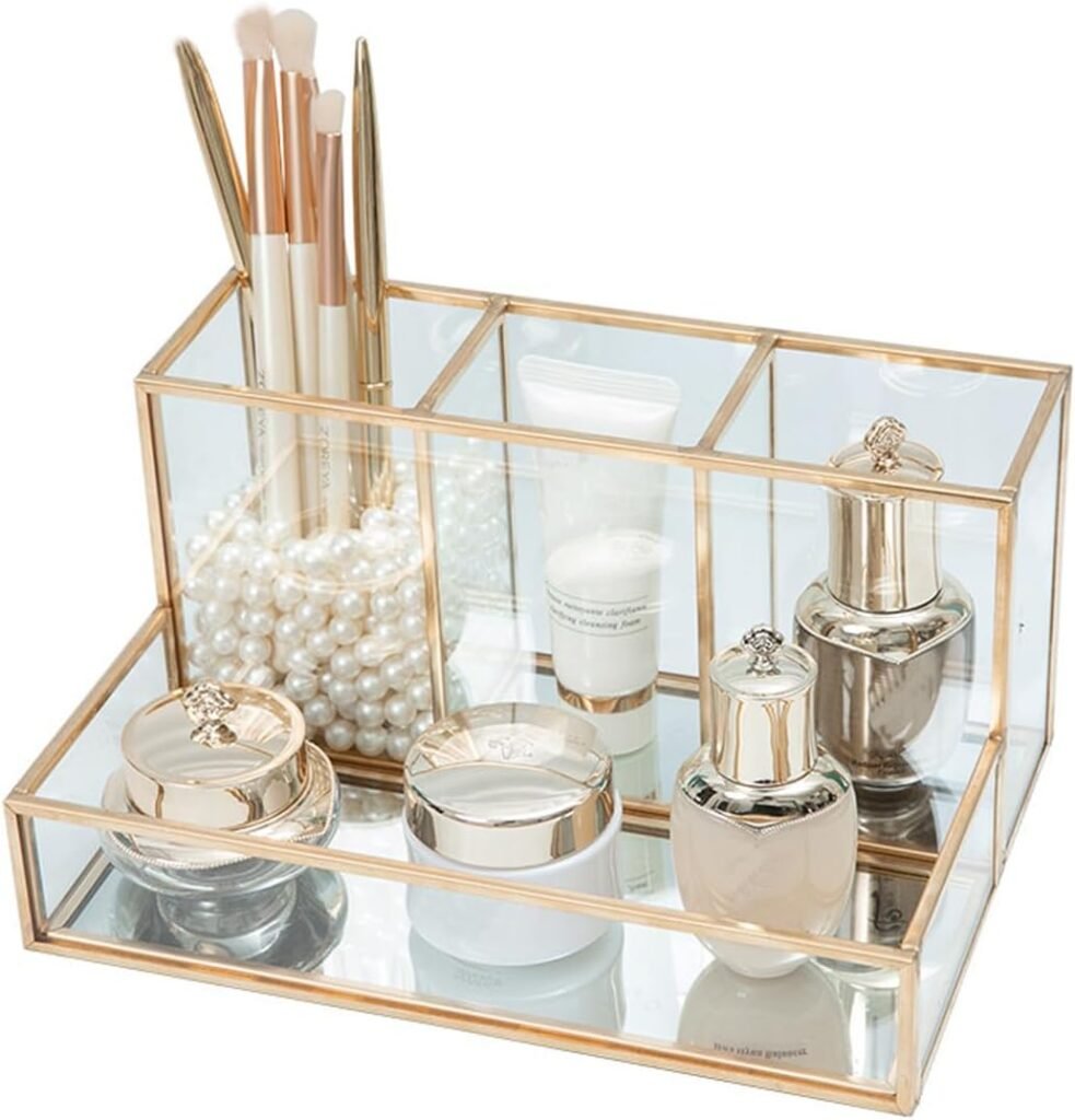 Witte make-up organizer met lades voor cosmetica, beauty accessoires en overzichtelijke opberging van make-up producten