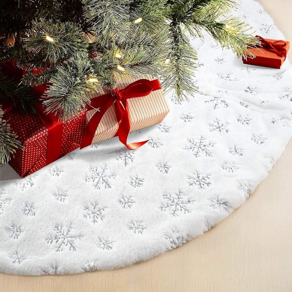 Wit kunstbont kerstboomkleed 120 cm met zilveren sneeuwvlokpatroon