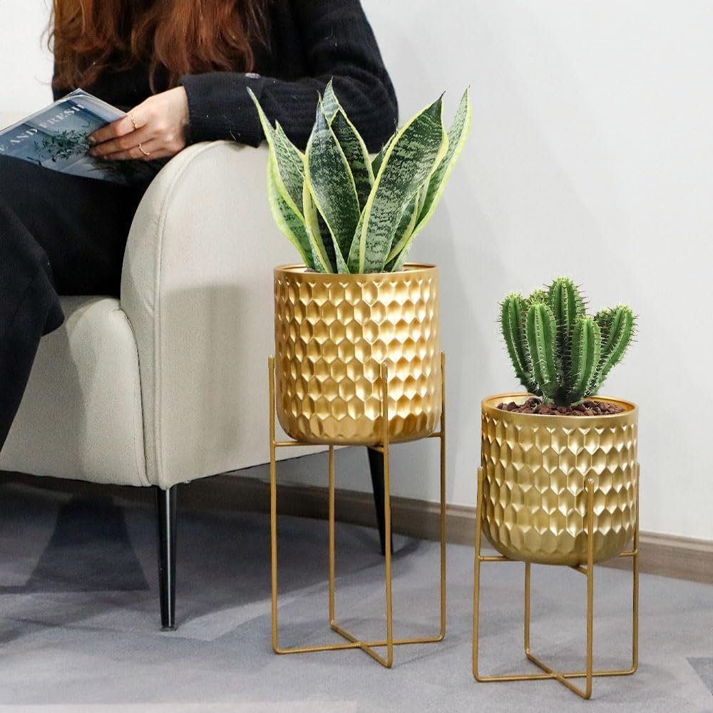Set van 2 gouden metalen bloempotten met standaard voor binnen en buiten, plantenhouders van 31 cm en 45 cm.