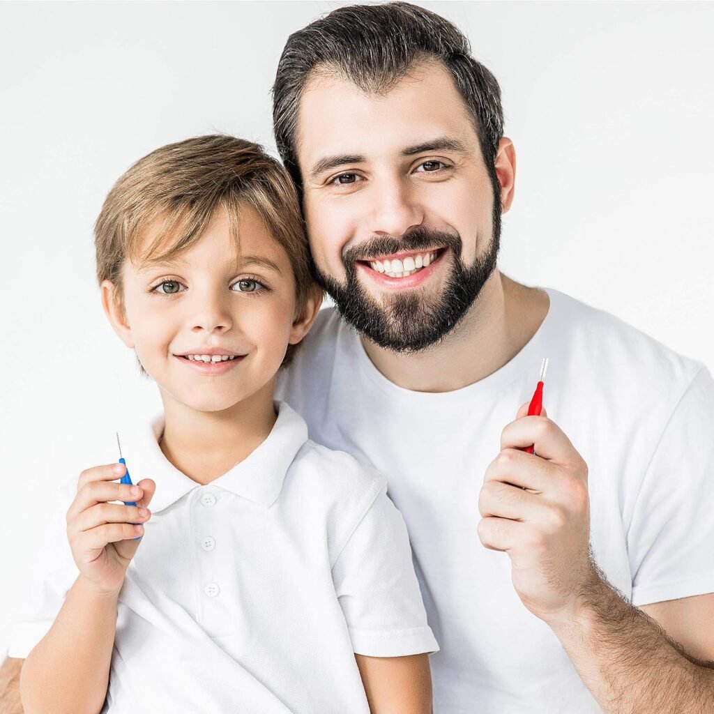 Interdentale borstels 100 stuks voor tandenreiniging en mondhygiëne in rood en blauw