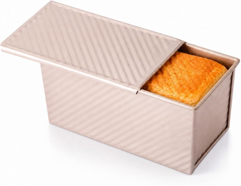 Broodbakvorm met deksel en antiaanbaklaag voor zelfgebakken brood, goudkleurige toastvorm voor 450g deeg met golfpatroon