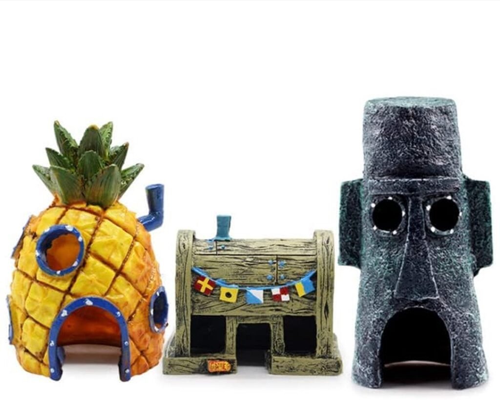 Kunstmatige aquariumdecoratie met natuurlijke uitstraling en ornamenten