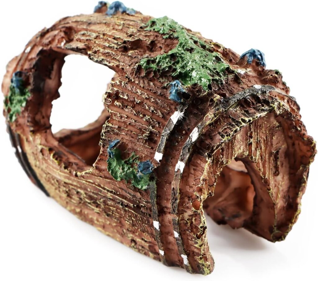 Aquarium ornament van kunststof als natuurlijke decoratie en schuilplaats voor vissen