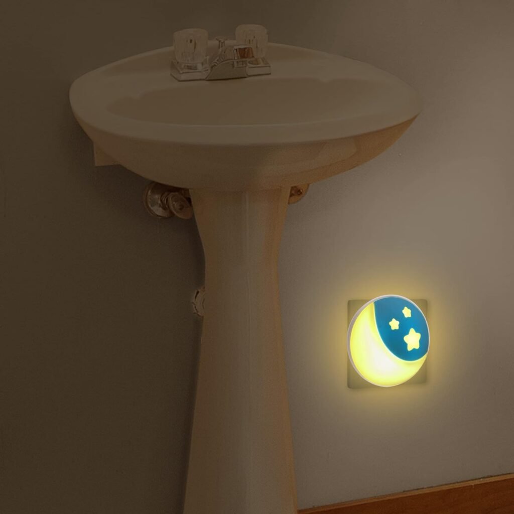 Nachtlampje voor kinderen met maanmotief en schemersensor – sterrenhemelverlichting voor in het stopcontact
