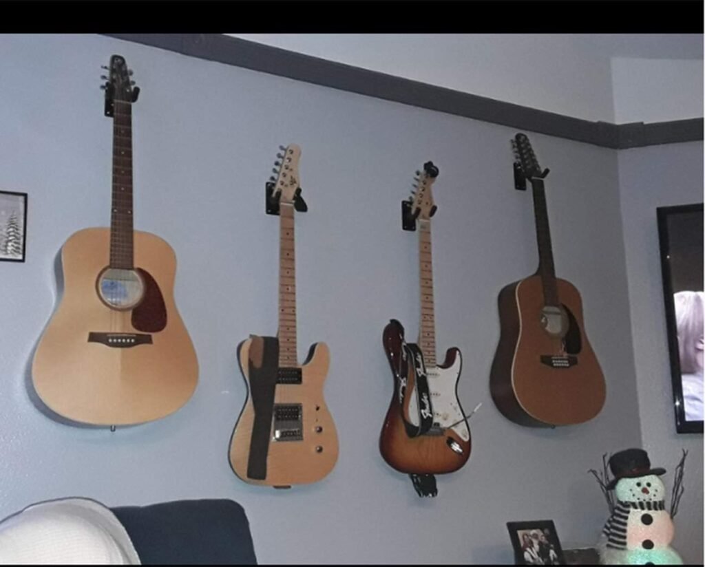 Ukulele starter set met akoestische ukelele, digitale tuner, reserve snaren, picks, draagriem en draagtas