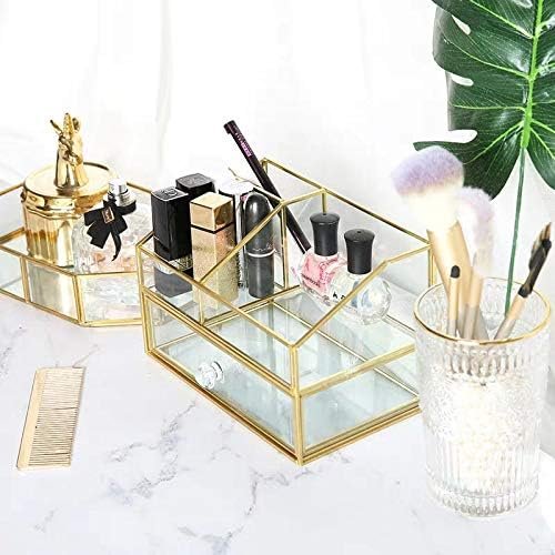 Make-up organizer met lades in goud voor cosmetica, huidverzorging en beautyproducten op kaptafel of in de badkamer