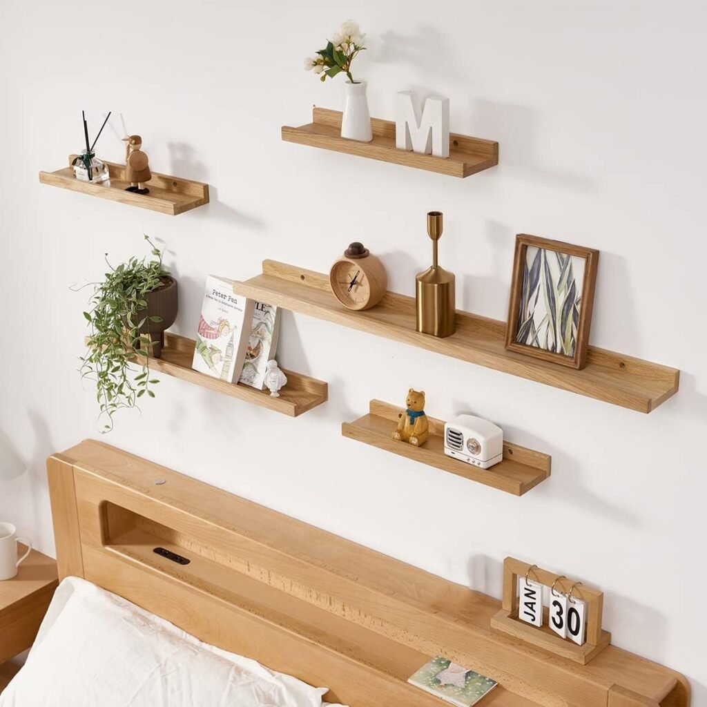 Zwevende houten wandplank in naturel kleur voor woonkamer of slaapkamer, geschikt voor wandmontage