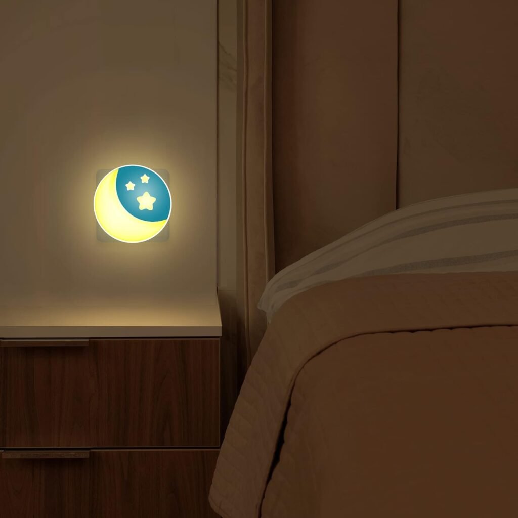 Nachtlampje voor kinderen met maanmotief en schemersensor – sterrenhemelverlichting voor in het stopcontact