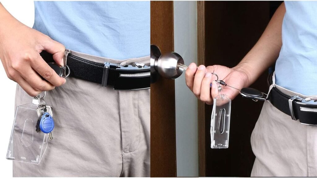 ID-kaarthouder met sleutelhanger en trekkoord voor identiteitskaart, praktisch en compact