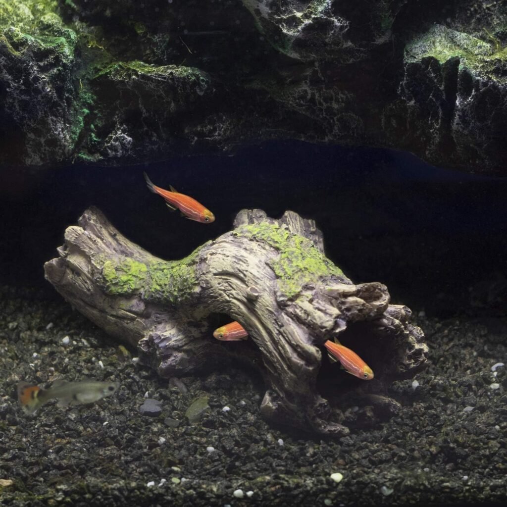 Kunstmatig driftwood aquarium decoratie met realistisch ontwerp en natuurlijke schuilplaats voor vissen en huisdieren