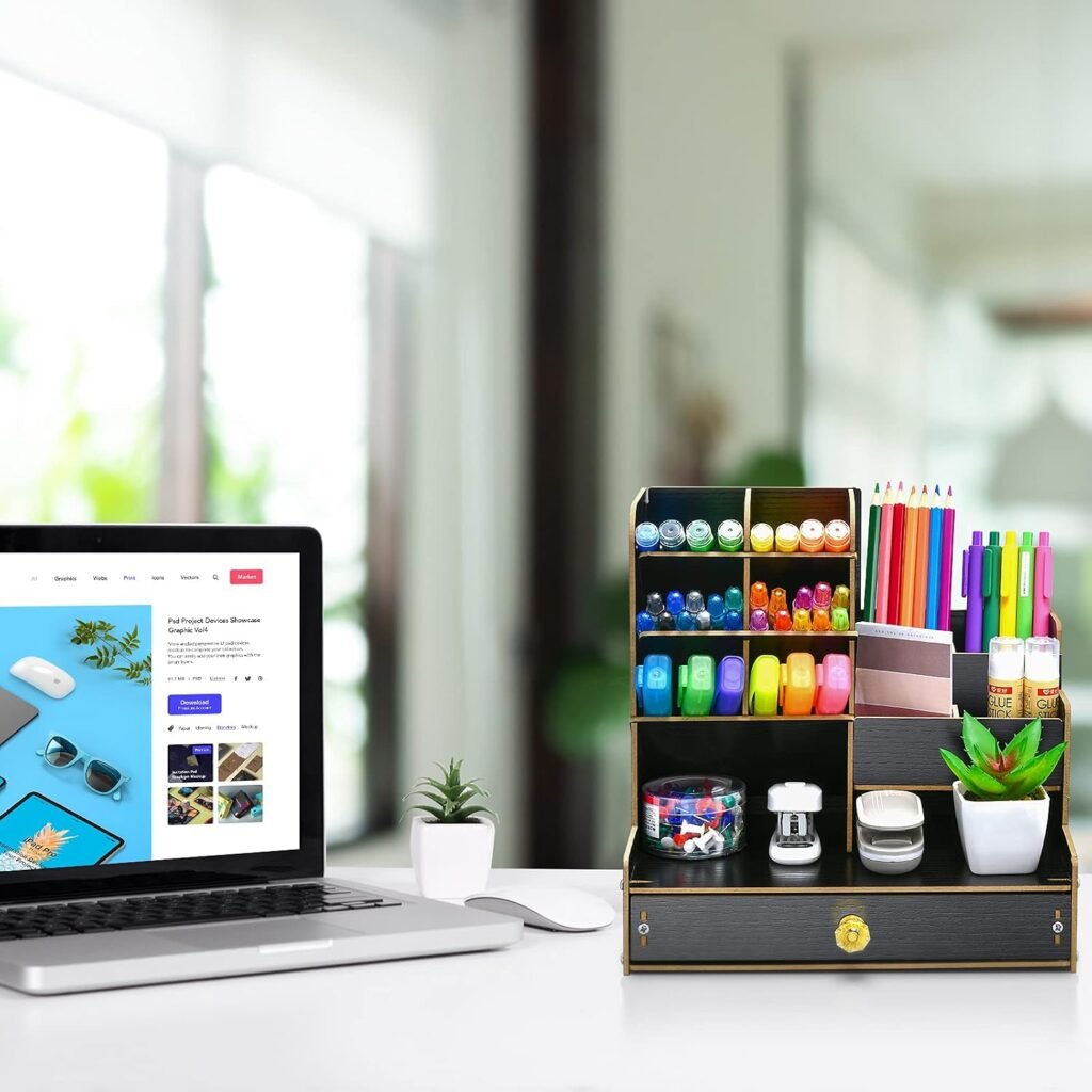 Houten bureau organizer van zwart hout met pennenhouder en opbergvakken