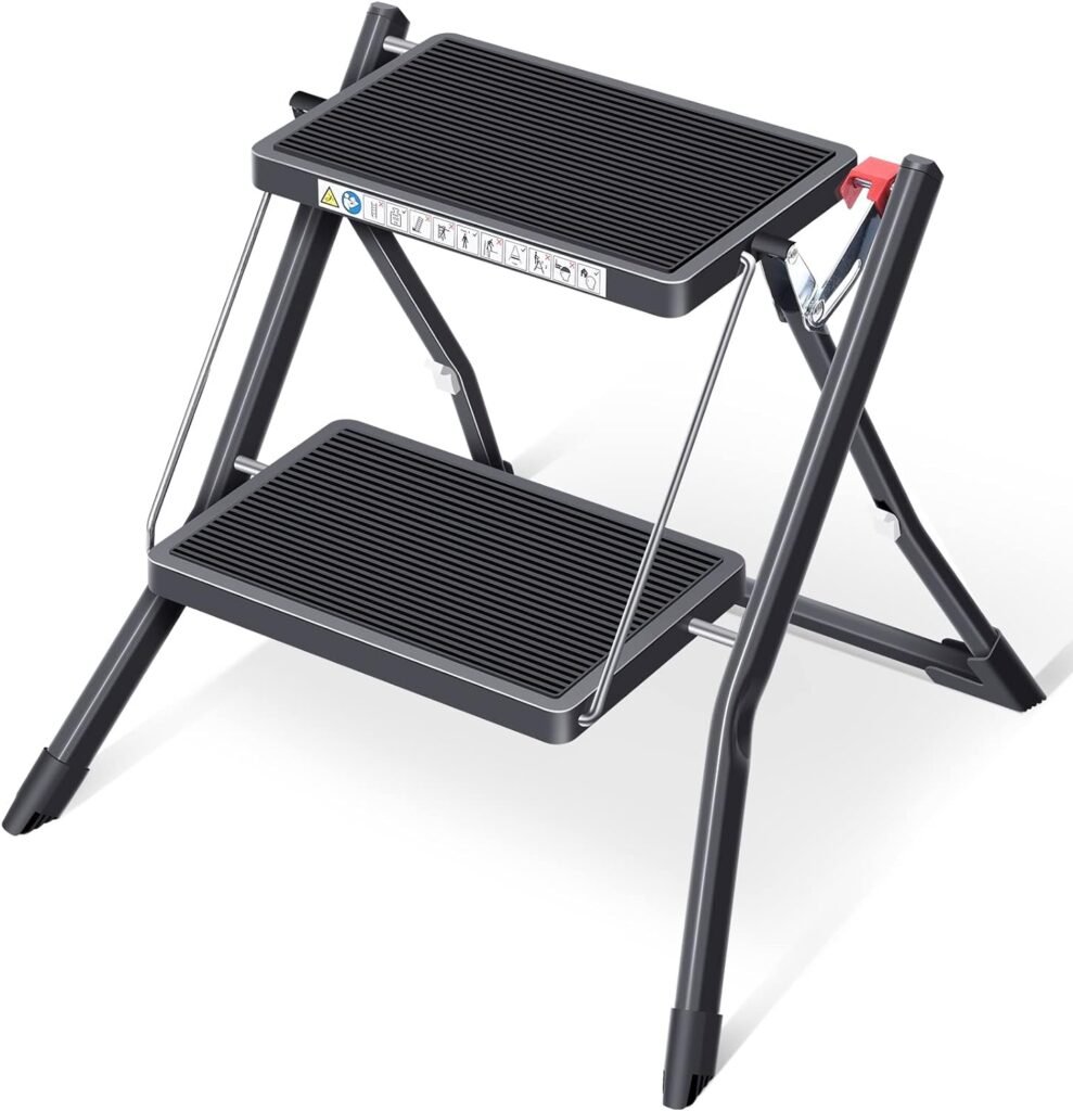 Opvouwbare trapladder met antislip treden en veiligheidsmechanisme
