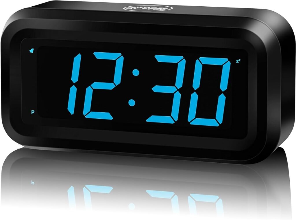 Digitale LED kinderwekker met instelbare helderheid, batterijvoeding en compact design voor kinderen