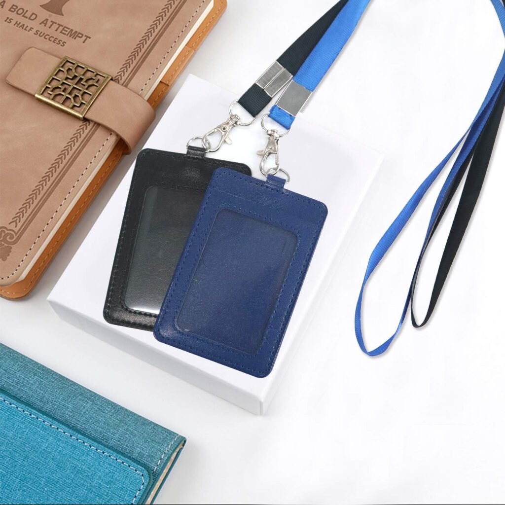 ID-badgehouder met kaarthouder, portemonnee en afneembaar sleutelkoord in blauw