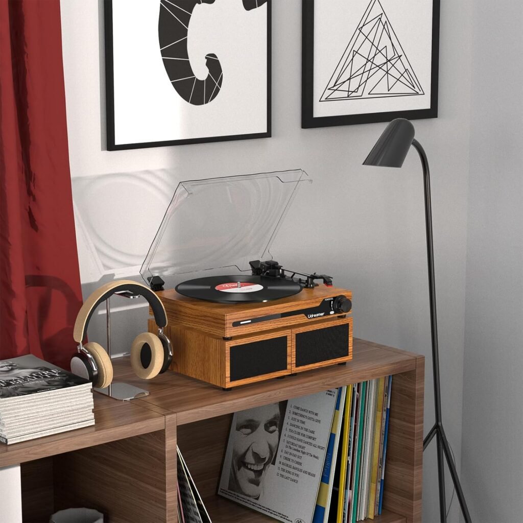Gele vintage platenspeler met 2 stereo speakers, Bluetooth 5.3, USB en 3 afspeelsnelheden