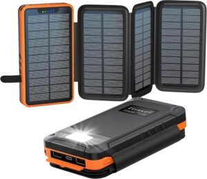 Solar Powerbank 26800 mAh – Waterdichte Externe Batterij met 4 Zonnepanelen – USB-A en USB-C Aansluiting, Zaklamp voor Smartphones en Tablets, Kamperen en Outdoor