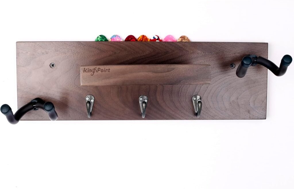 Gitaar wandhouder met houten plank van zwart walnoothout, pickhouder en 3 metalen haakjes voor elektrische en akoestische gitaren